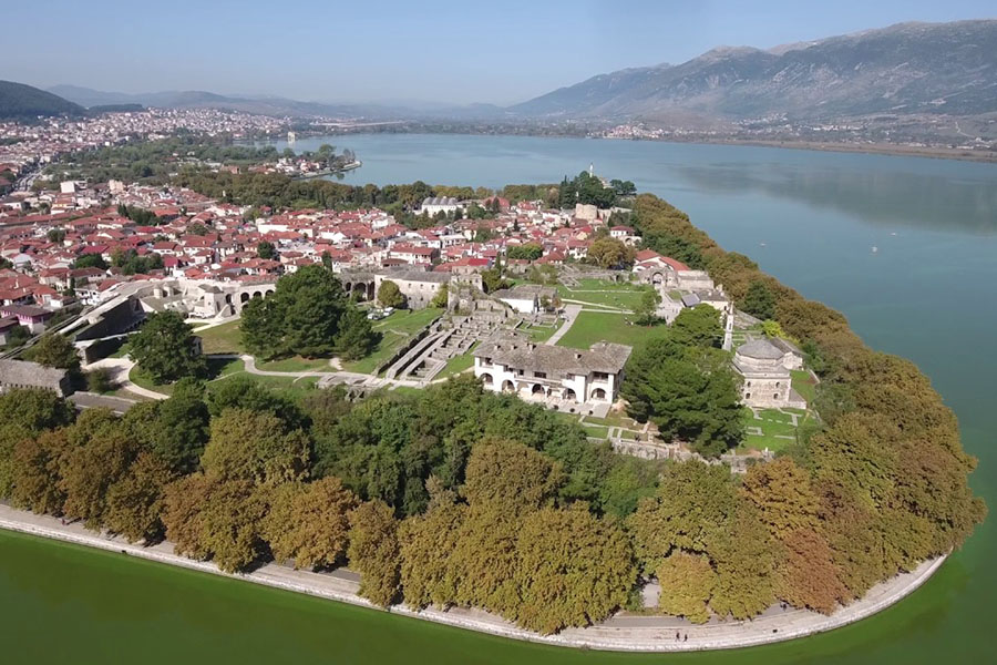 The castle town of Ioannina  